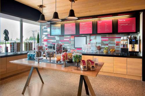 Aloft - Buffalo Airport