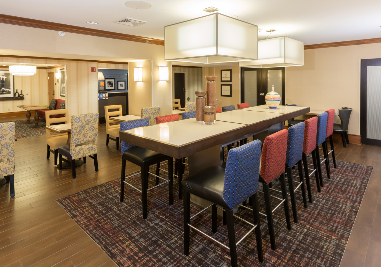 Hampton Inn-Buffalo Airport